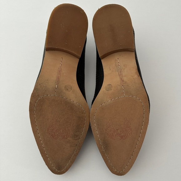 Vince Camuto Kade Perforated Black Leather Loafers Pointed Toe Size 9M - Picture 9 of 9